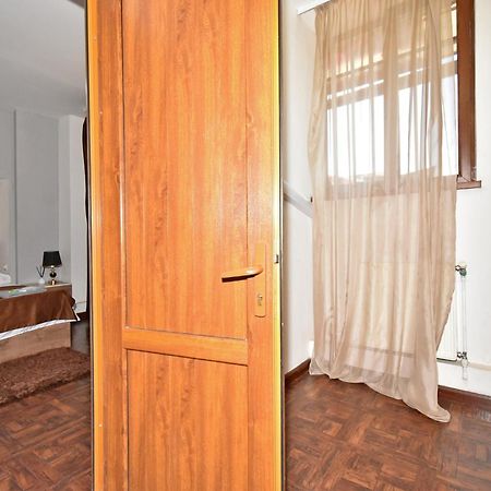 A&S Hotel Yerevan Bagian luar foto