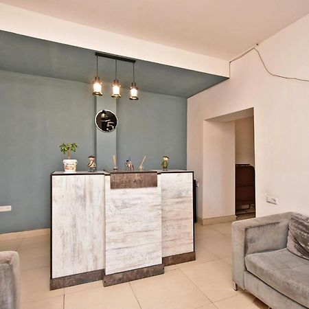 A&S Hotel Yerevan Bagian luar foto