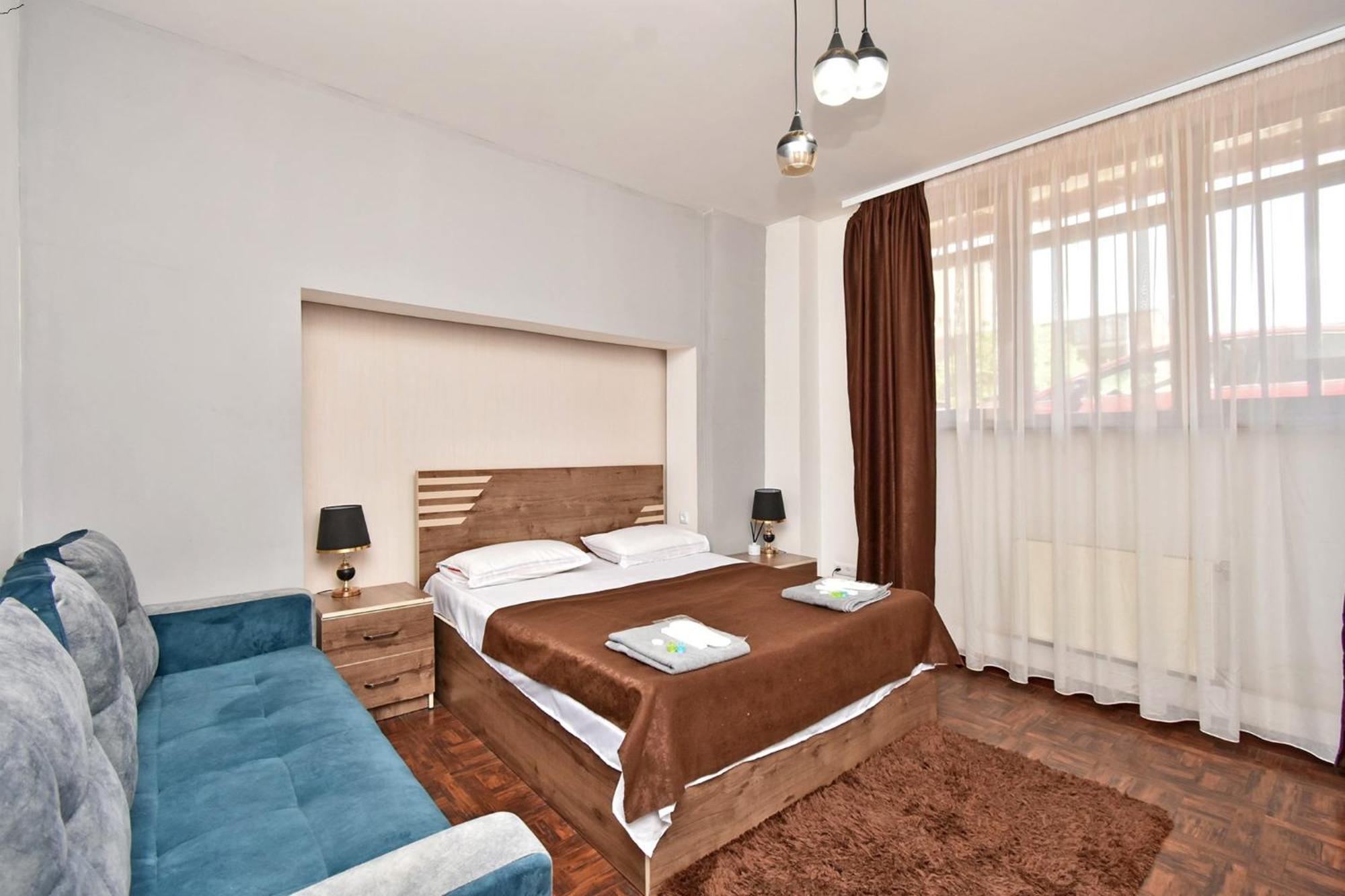 A&S Hotel Yerevan Bagian luar foto